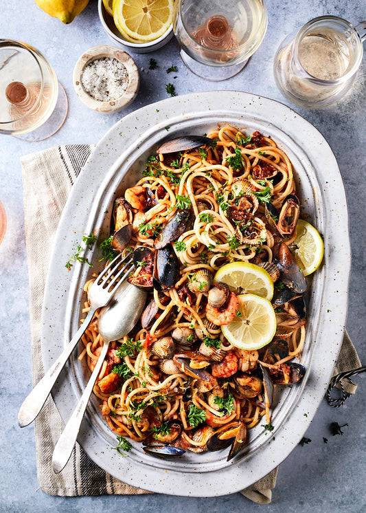 Bucatini met zeevruchten (mosselen, gamba, pulpo & vongole)