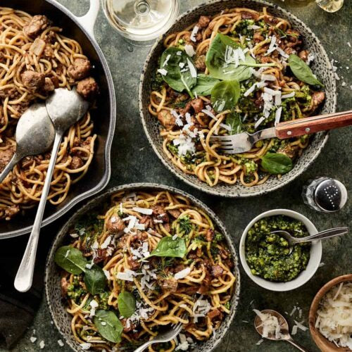 Pasta met gekaramelliseerde venkel en worstvlees