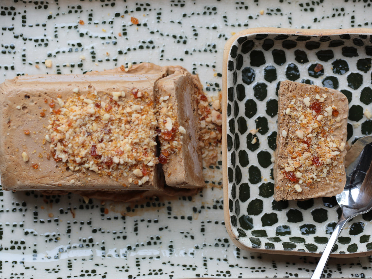 Hazelnoot merenque met praline parfait