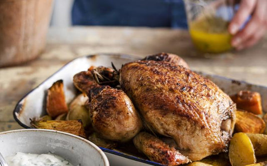 Vrijdag-special: Gegrilde kip. 1,2 kilo; kies zelf de bijgerechten!