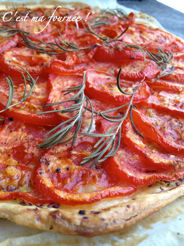 Quiche van de week; tarte a la tomate met gruyere, tomaat, tijm, ui, knoflook en mosterd