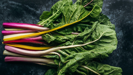 Regenboog snijbiet met ansjovis en tomaat; per portie