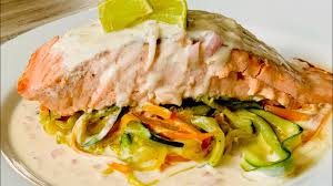 Vers uit de diepvries: Zalm met zuringsaus en julienne van groenten